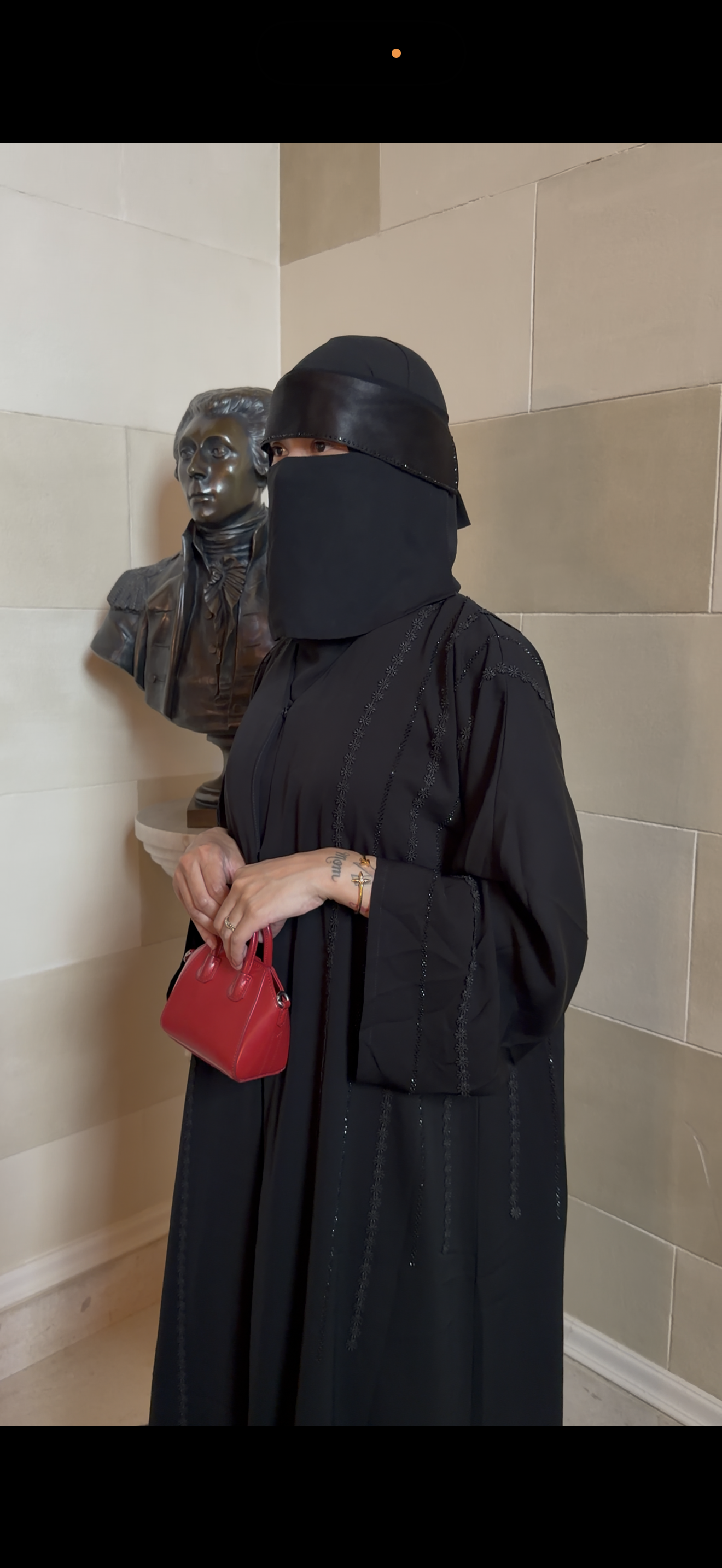 Aasiyah Abaya